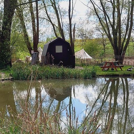 Rum Bridge Fisheries "The Cabin" Hotel Clare Kültér fotó